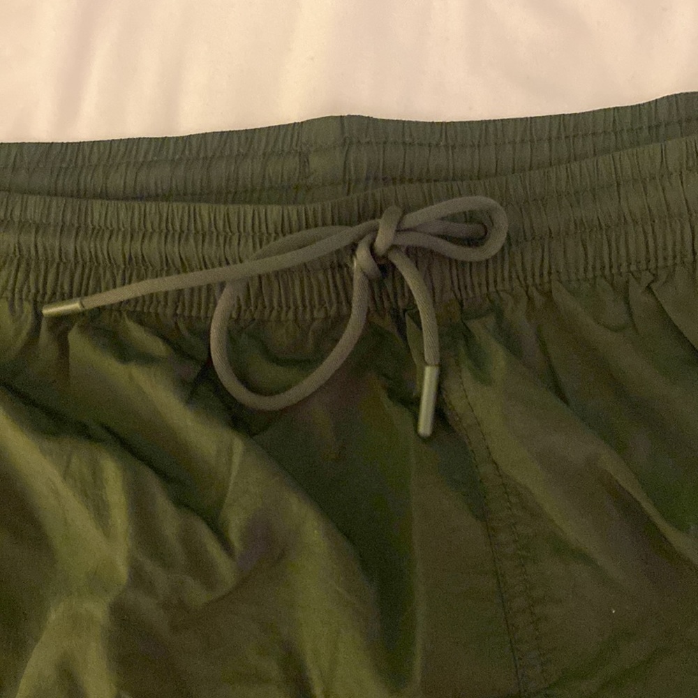 athleta shorts - Picture 4 of 5